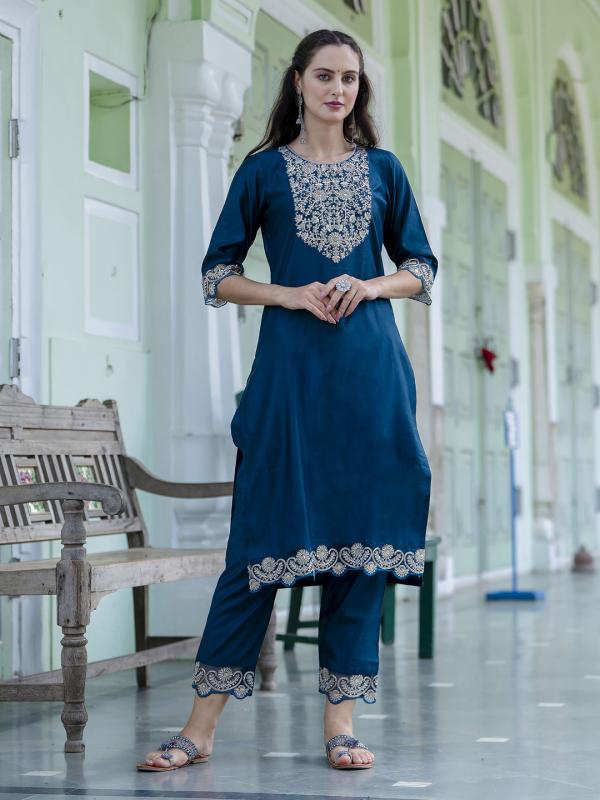 VP 9609 Women’s Designer Embroidered Kurta Set